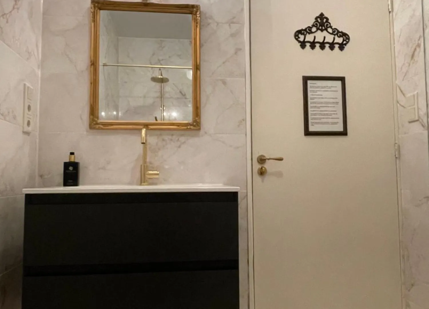 Comfortable Stylish Room In City Centre Of The Hague - Home Stay Netherlands