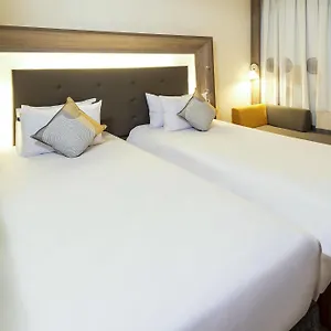 4* Ξενοδοχείο Novotel World Forum