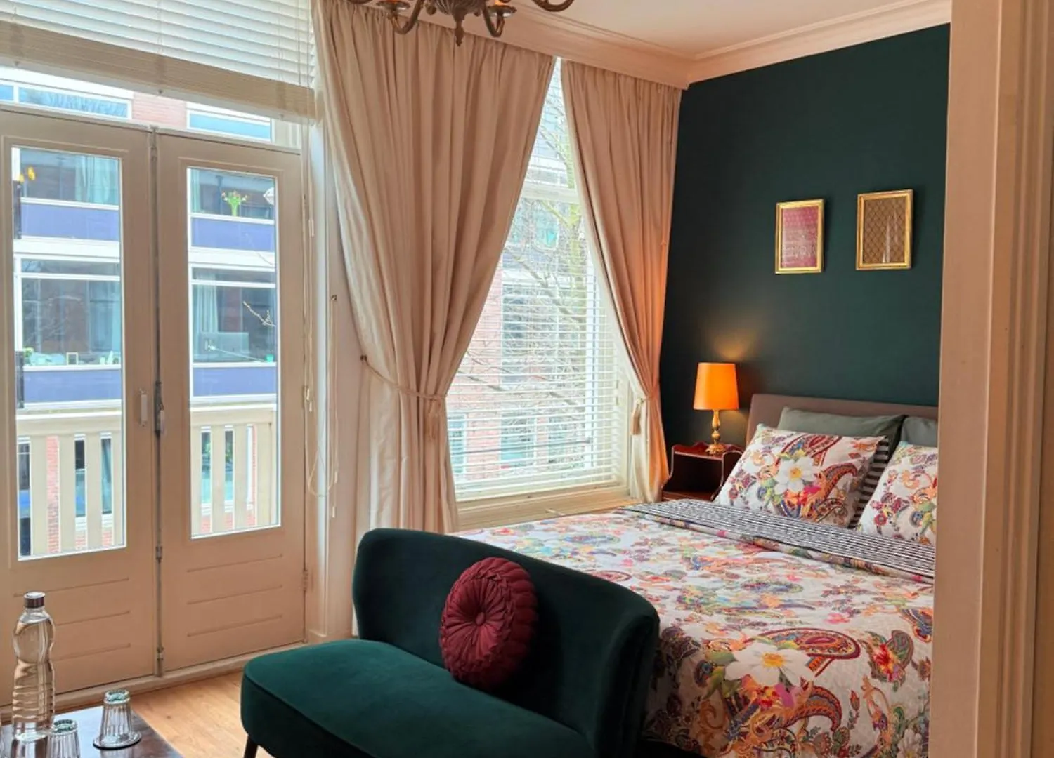 Comfortable Stylish Room In City Centre Of The Hague - Home Stay Bed & Breakfast